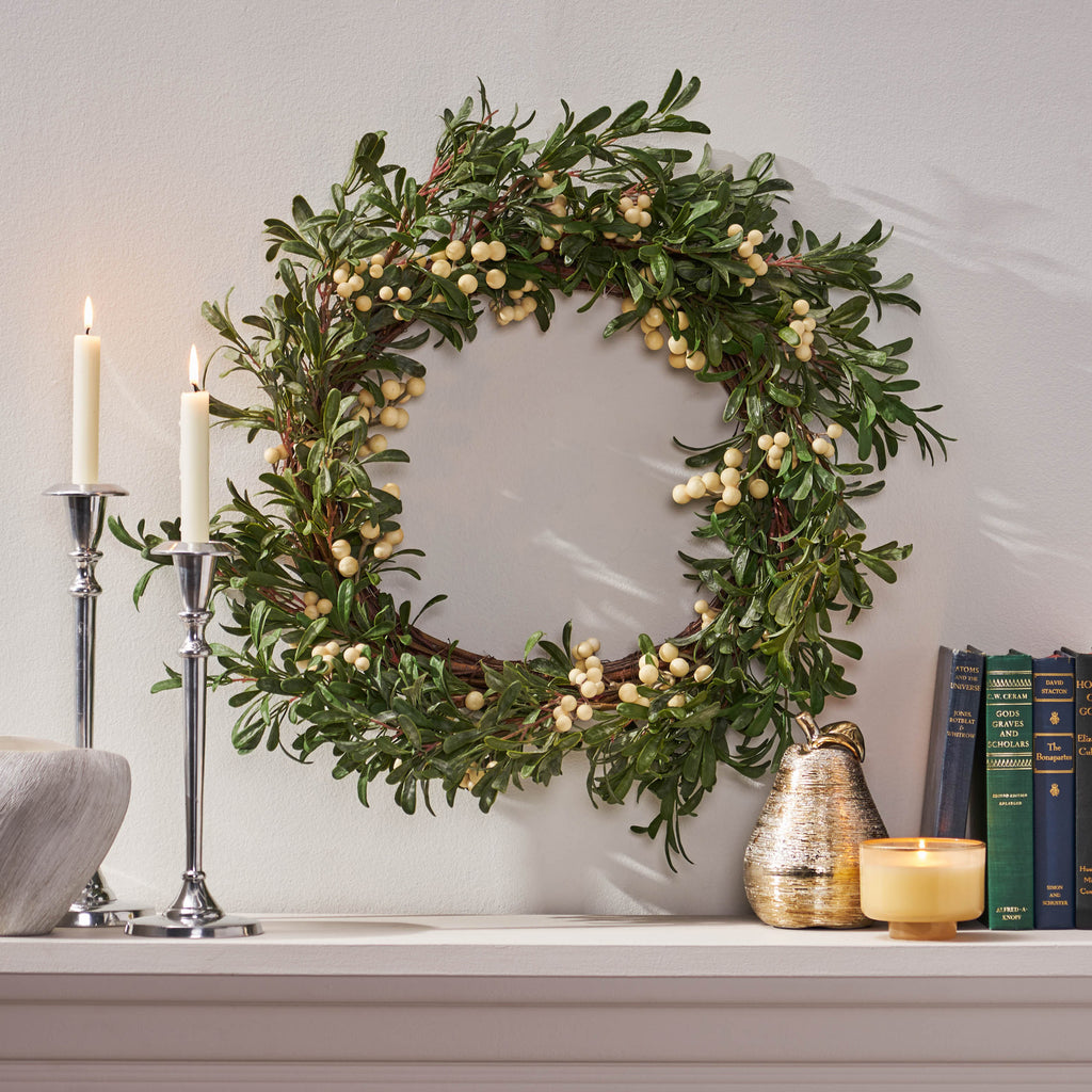 29" SNOWBERRY WREATH